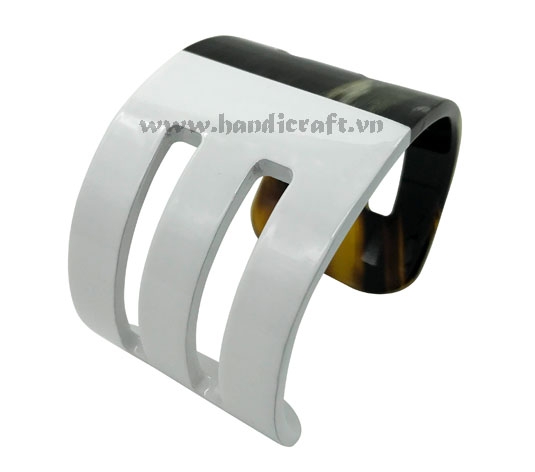 Horn & lacquer Bracelet