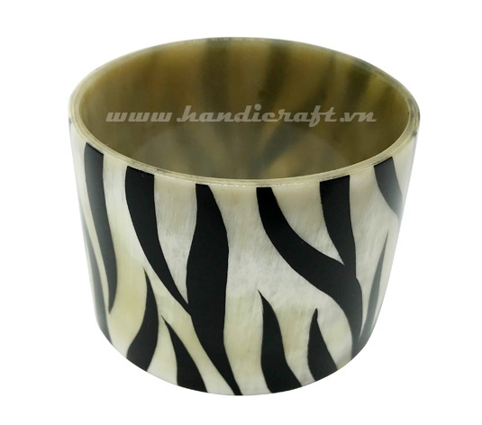 Horn & lacquer Bracelet