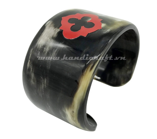 Horn & Lacquer Bracelet