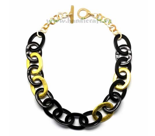 Horn & lacquer chain