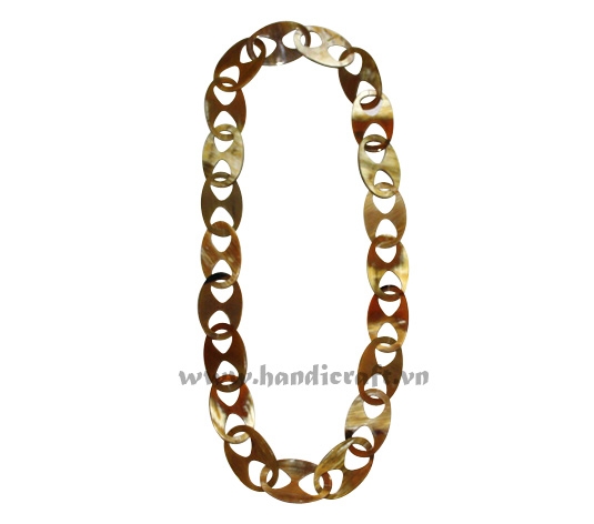 Oval horn necklace