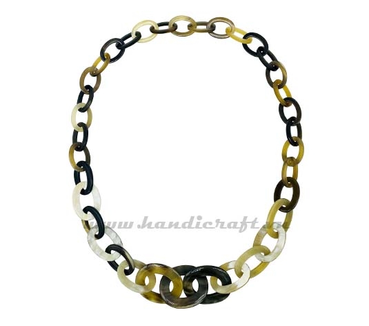 Lacquer horn necklace oval horn link
