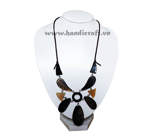 Solid dark horn flower necklace