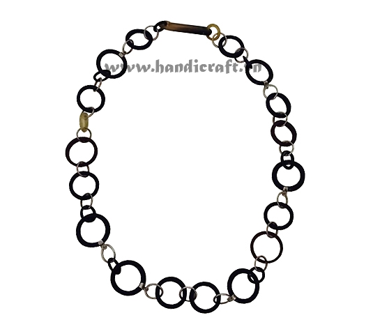 Dark round horn chain necklace