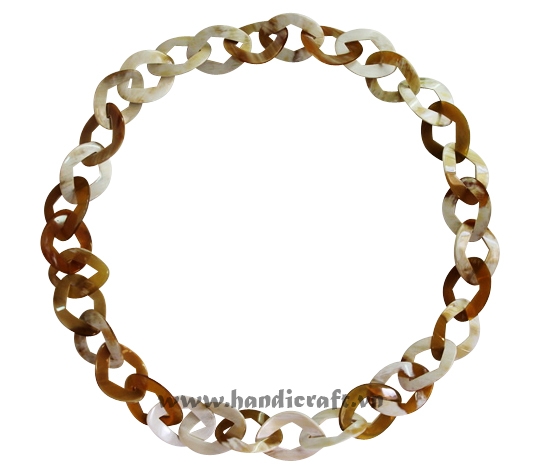 Natural horn curved necklace