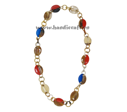 Horn chain with lacquer necklace