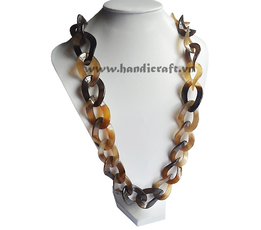 Long oval curved horn link necklace