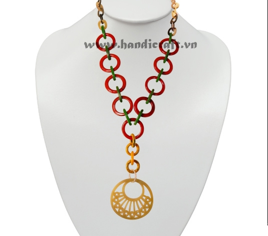 Horn circles with large pendant necklace