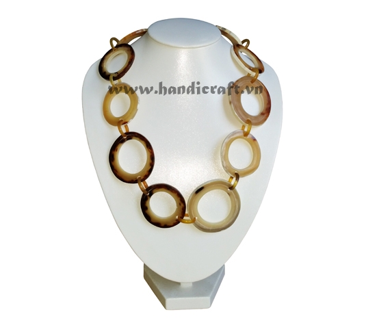 Naural horn circles necklace