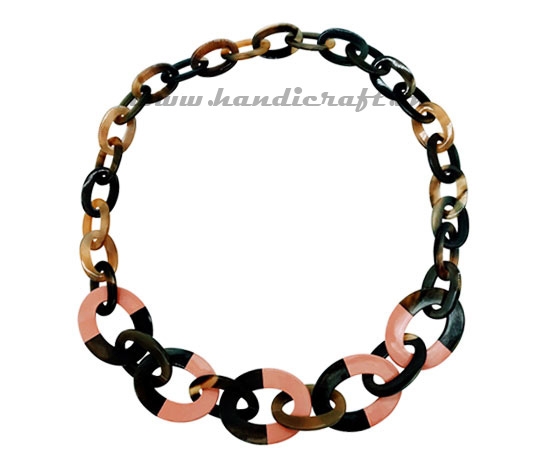 Horn & lacquer necklace