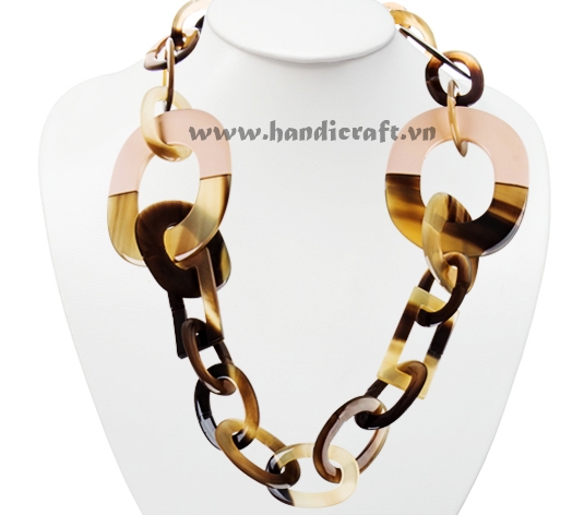 Horn & lacquer necklace