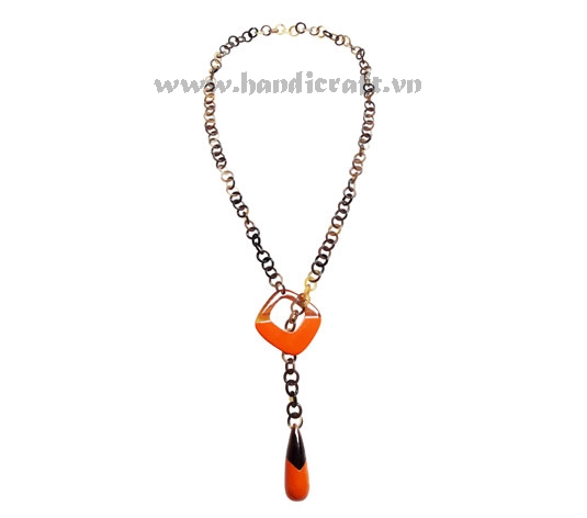 Horn & lacquer necklace