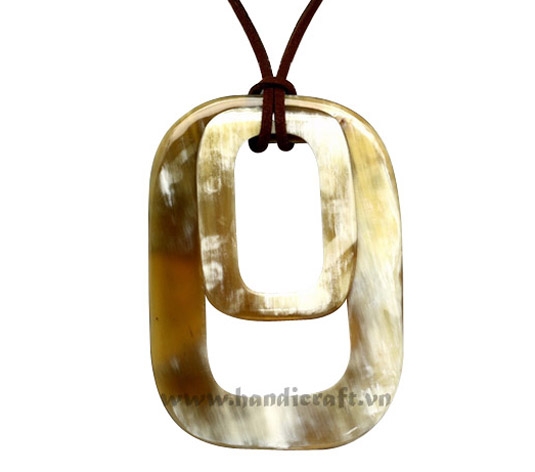 Horn pendant