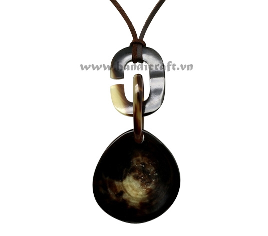 Horn pendant