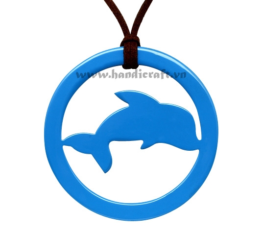 Horn & lacquer pendant