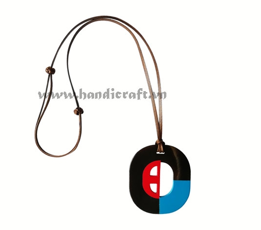 Horn & lacquer pendant