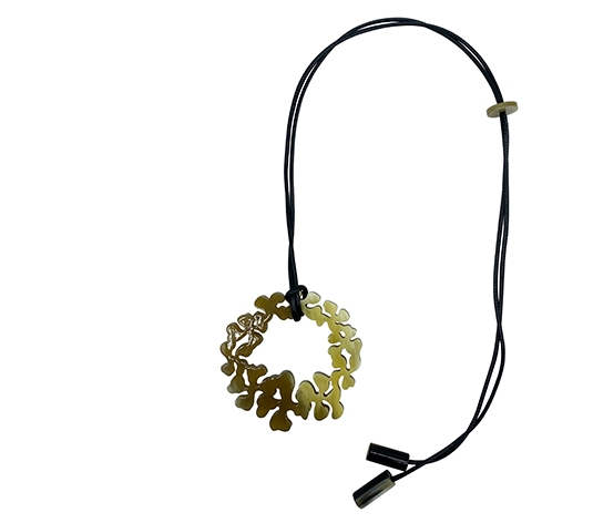 Horn pendant