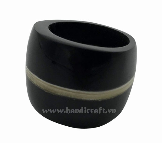 Horn ring