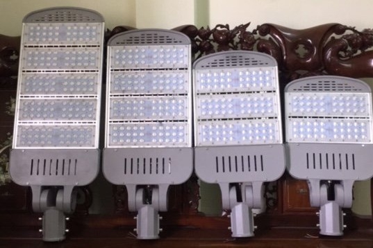 den-duong-led-kavens-200w-240w-ked115