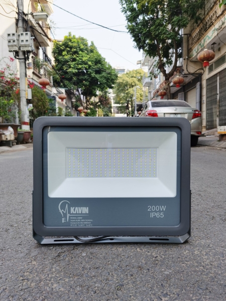 den-pha-led-kavin-200w-kip02