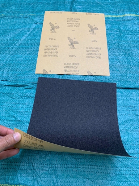 Giấy giáp thô, độ nhám P150, hãng Đại Bàng, kích thước 9''x11'' (Tờ A4)