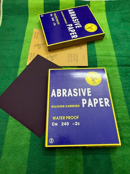Giấy ráp thô #240 Đại Bàng, mã Cw - 2C, kích thước 230mmx280mm