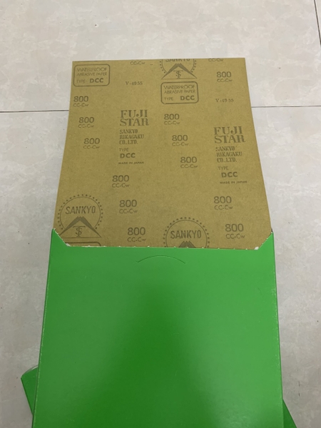 Giấy ráp tờ Sankyo Fujistar, kích thước 9''x11'', made in Japan, màu đen