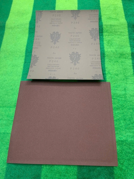 Giấy ráp Kovax Tokyo Japan màu đỏ, độ nhám P240, kích thước 230x280mm