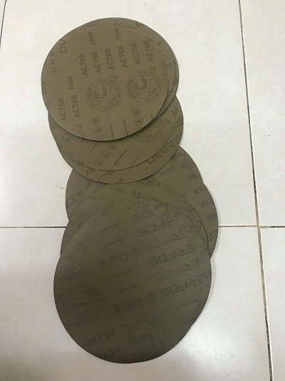 Nhám tròn Deerfos keo dính #2000, nhập khẩu Hàn Quốc, đường kính phi 200mm