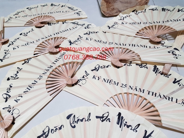 QUẠT VẢI LỤA SỰ KIỆN