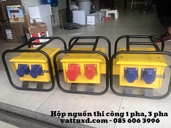 hộp nguồn thi công 3 pha bằng sắt