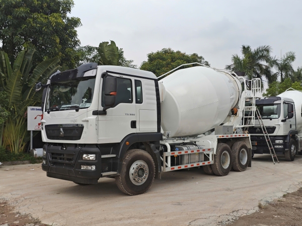 xe-tron-be-tong-howo-12-khoi-tx-350hp-hieu-suat-vuot-troi