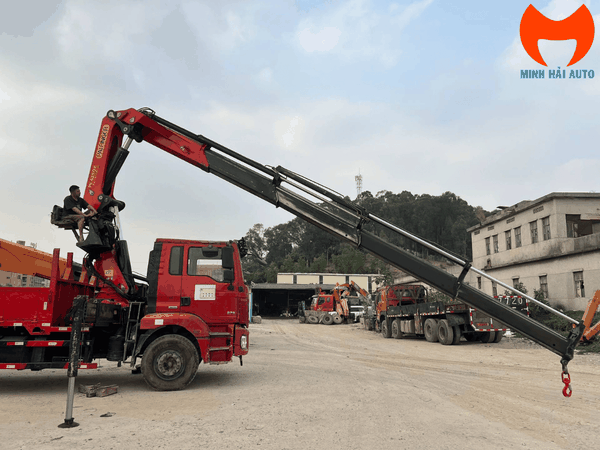 cau-gap-palfinger-pk42502-suc-nang-15-tan