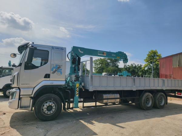 chenglong-h5-cau-5-tan-4-dot-gia-thong-so