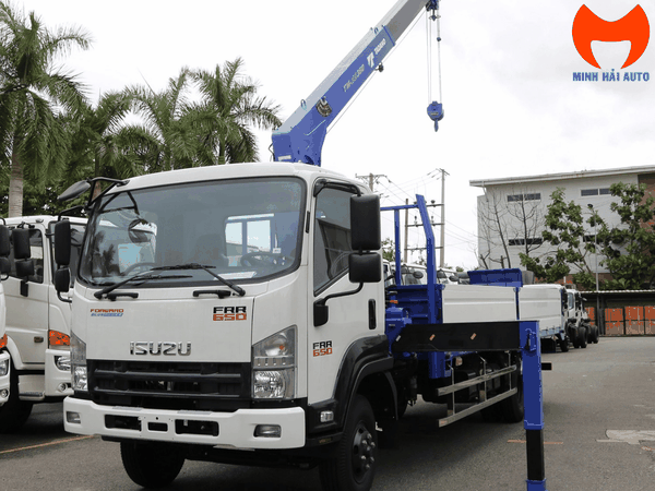 xe-tai-gan-cau-tu-hanh-5-tan-tadano-tm-ze360