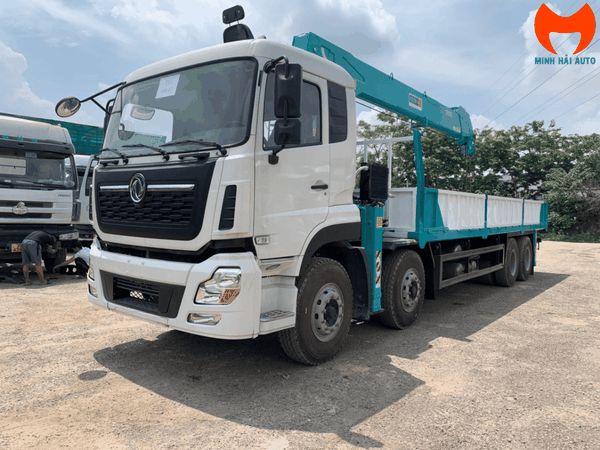 xe-cau-tu-hanh-15-tan-dongfeng-2025