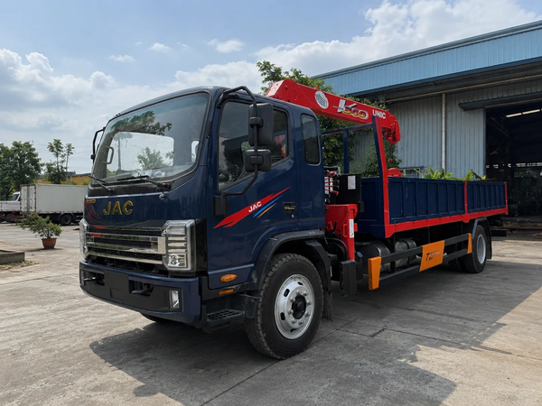 xe-tai-jac-n900-gan-cau-unic-3-tan
