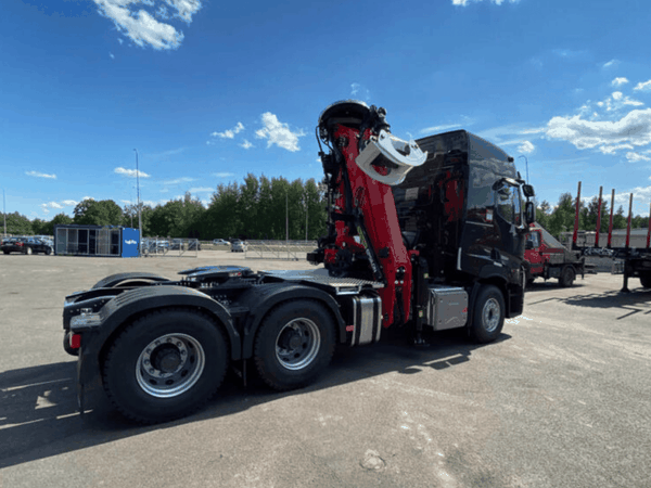 cau-gap-palfinger-lap-xe-dau-keo-2026