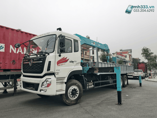 xe-tai-dongfeng-hoang-huy-gan-cau-8-tan