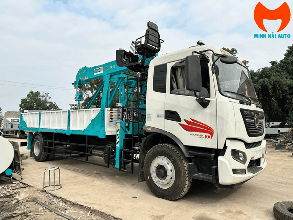 ban-xe-dongfeng-gan-cau-6-tan-cho-sat-thep