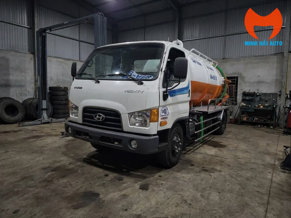 xe-hut-chat-thai-6-khoi-hyundai-mighty-w11s