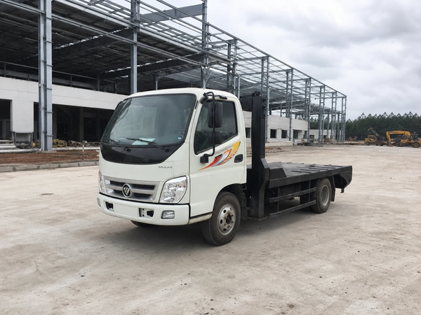 xe-nang-dau-ollin-500b-cho-may-cong-trinh-tai-4-7-tan
