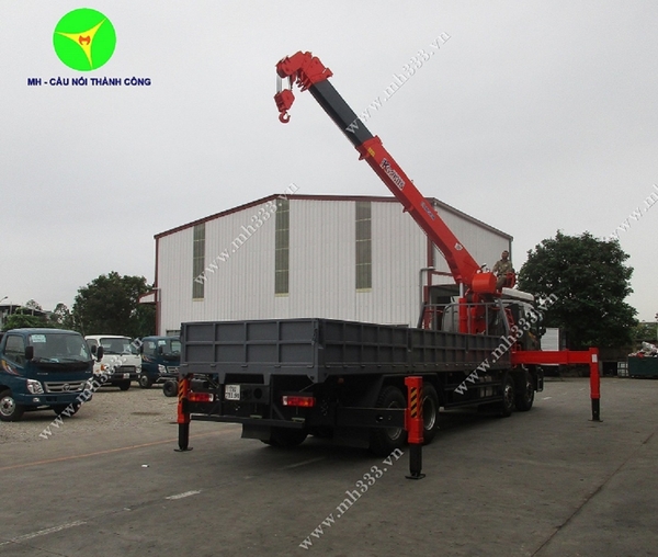 XE CẨU TỰ HÀNH 10 TẤN THACO AUMAN C300B
