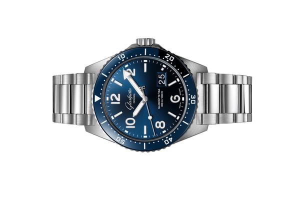 Đồng Hồ Glashutte Original SeaQ Panorama Date 1-36-13-02-81-70