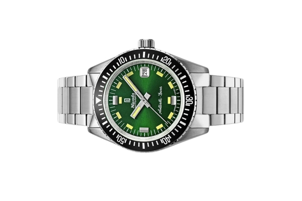 Đồng hồ đeo tay thương hiệu Nivada Grenchen, dòng sản phẩm Antarctic Diver, Ref num 32053A, mặt số xanh lá chải tia Sunray, size 38mm, máy tự động, vỏ và dây đồng hồ bằng thép không gỉ, mới 100%
