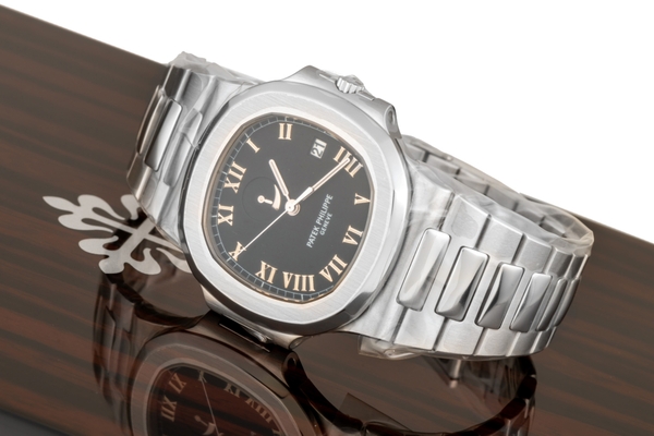 Đồng hồ Patek Philippe Nautilus 3710/1