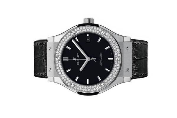 Đồng Hồ Hublot Classic Fusion Titanium Diamonds 38mm 565.NX.1171.LR.1104