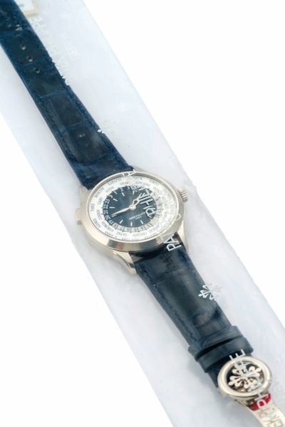 Đồng hồ Patek Philippe Wordtime Newyork Limited Edition 5230G-010