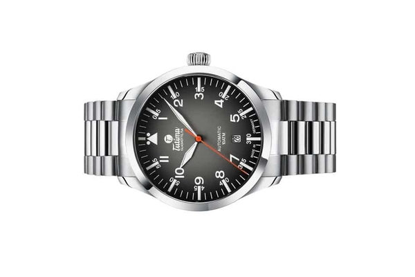 Đồng hồ đeo tay thương hiệu Tutima, dòng sản phẩm Grand Flieger, Ref no: 6105-32, mặt số xám Dégrade, size 41mm, máy tự động, vỏ và dây đồng hồ bằng thép không gỉ, hàng mới 100%