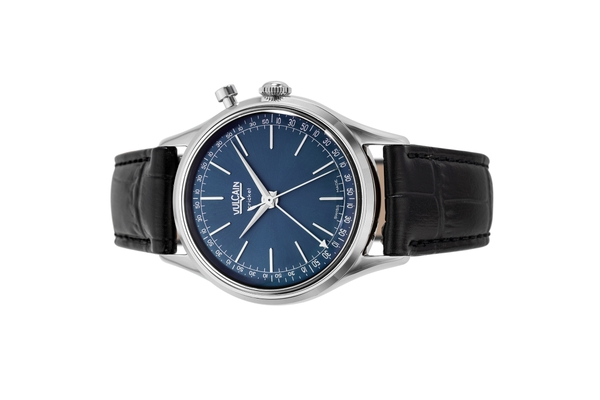 Đồng hồ đeo tay thương hiệu Vulcain, dòng sản phẩm Cricket President, Ref no: 100172A30, mặt số màu xanh dương, size 36mm, máy lên cót tay, vỏ đồng hồ thép không gỉ 316L, dây da bê, hàng mới 100%